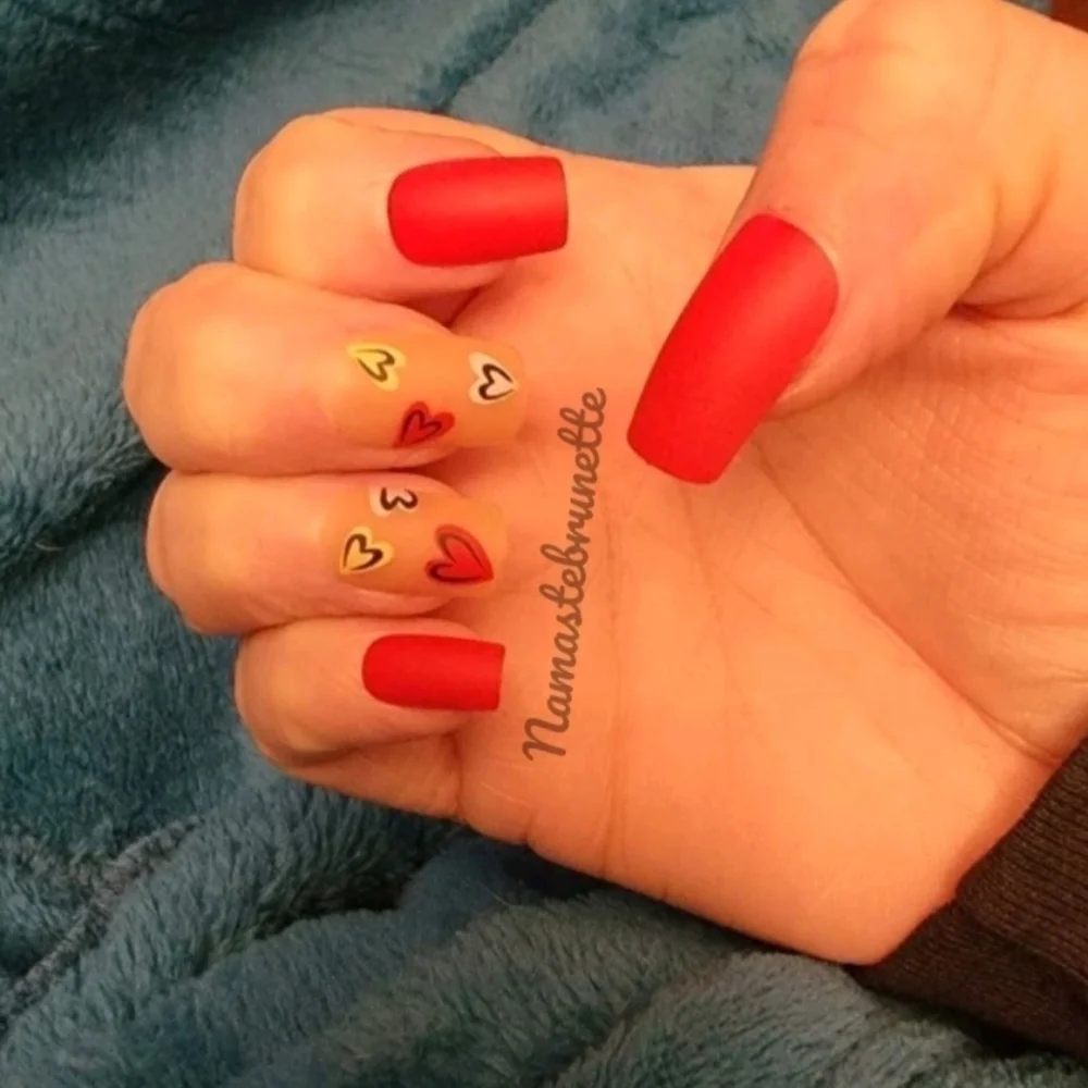 2/$16 Hearts Press On Nails - Picture 4 of 16